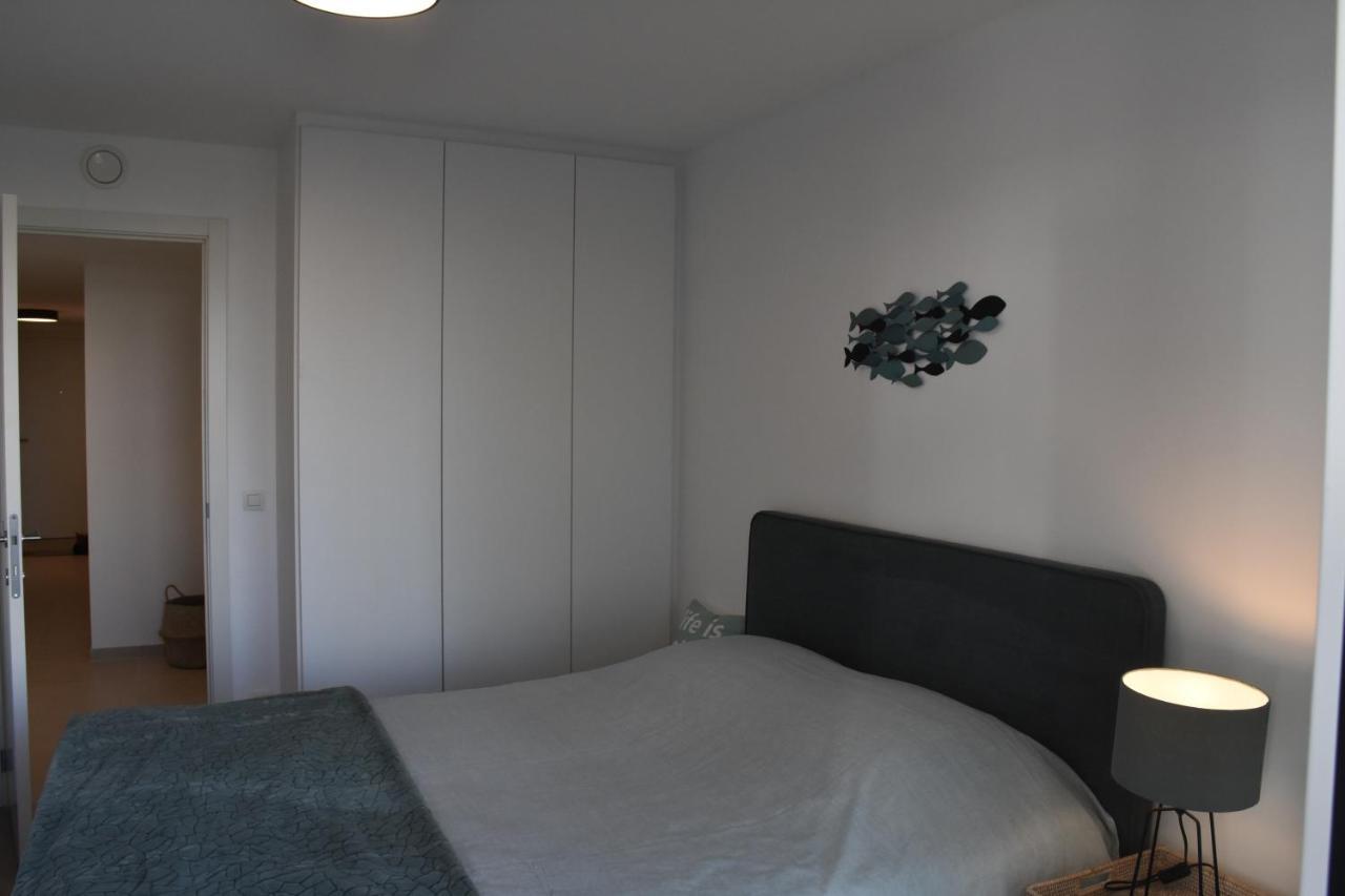 Lichtrijk 2-Slaapkamerappartement Met Zeezicht En Gratis Parking Oostende Exterior foto