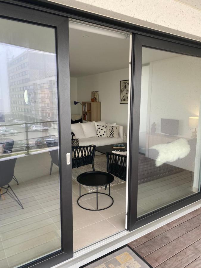 Lichtrijk 2-Slaapkamerappartement Met Zeezicht En Gratis Parking Oostende Exterior foto