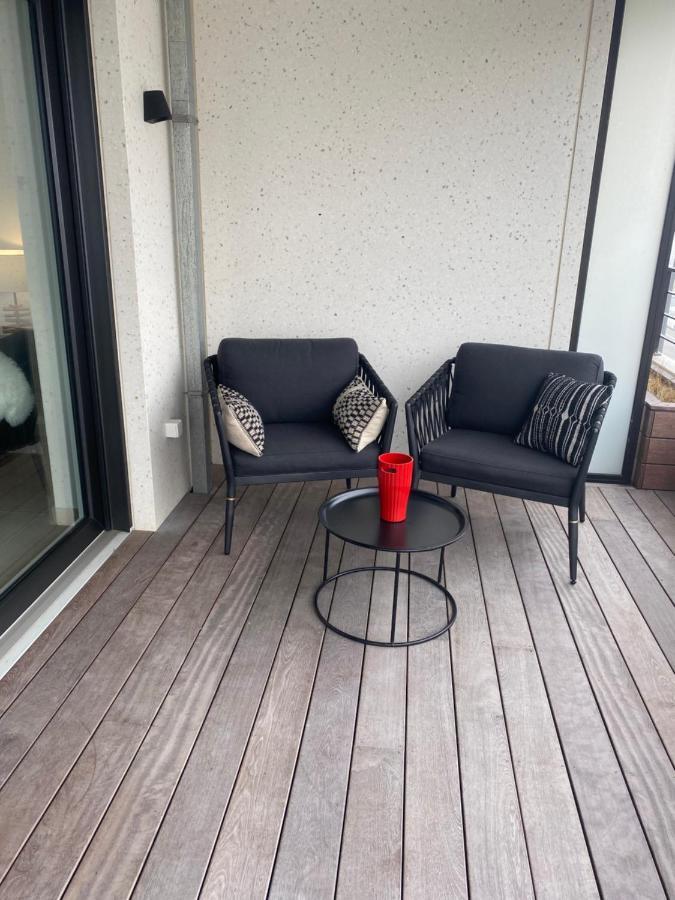 Lichtrijk 2-Slaapkamerappartement Met Zeezicht En Gratis Parking Oostende Exterior foto