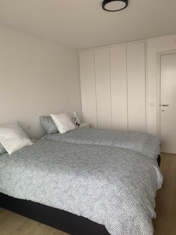Lichtrijk 2-Slaapkamerappartement Met Zeezicht En Gratis Parking Oostende Exterior foto