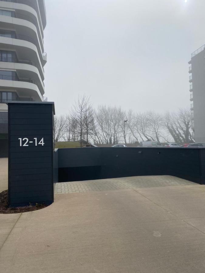 Lichtrijk 2-Slaapkamerappartement Met Zeezicht En Gratis Parking Oostende Exterior foto